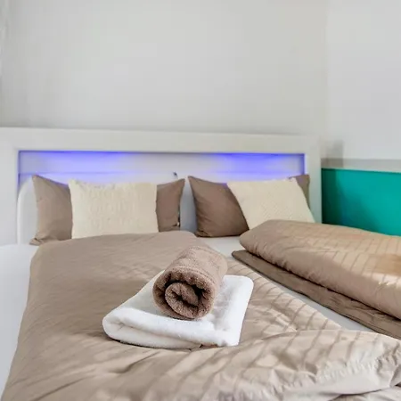 Spawo Mit Sauna Und Whirpool Apartment *