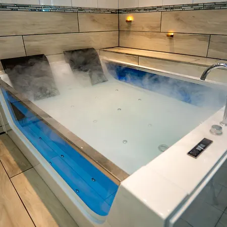 아파트 Spawo Mit Sauna Und Whirpool 퓔렌도르프