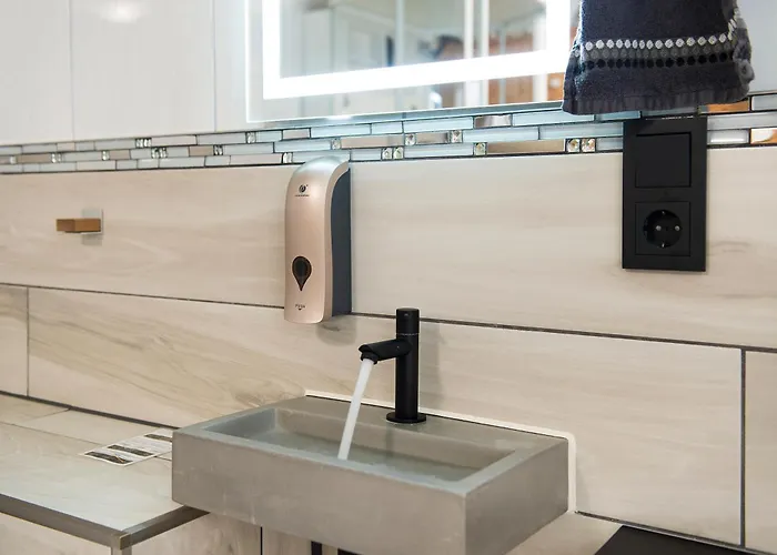 Spawo Mit Sauna Und Whirpool بفولندورف